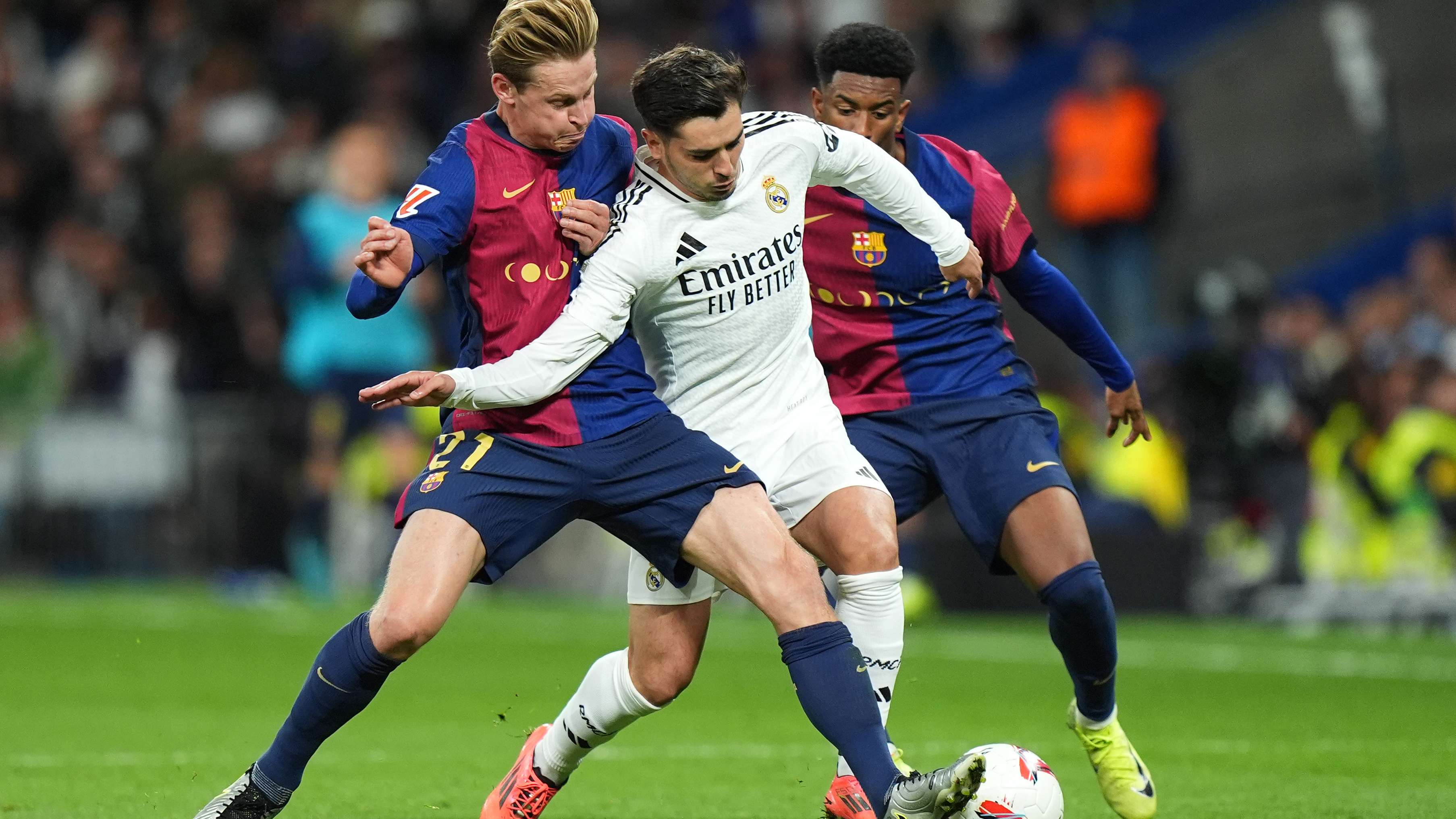 现出了对篮 现出了对篮