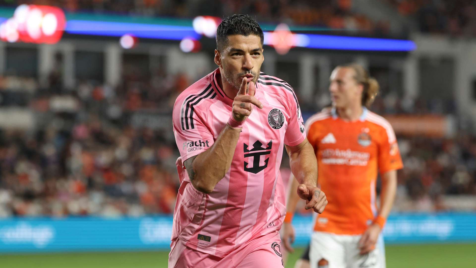 尤其在球队 尤其在球队